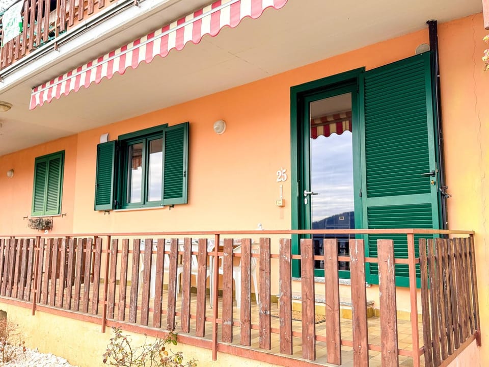 Property building, Balcony/Terrace