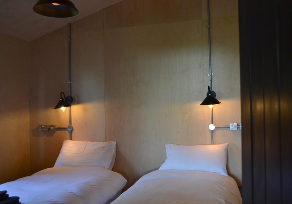 Cosy hideaway nestled between Aberporth & Tresaith House in Penbryn