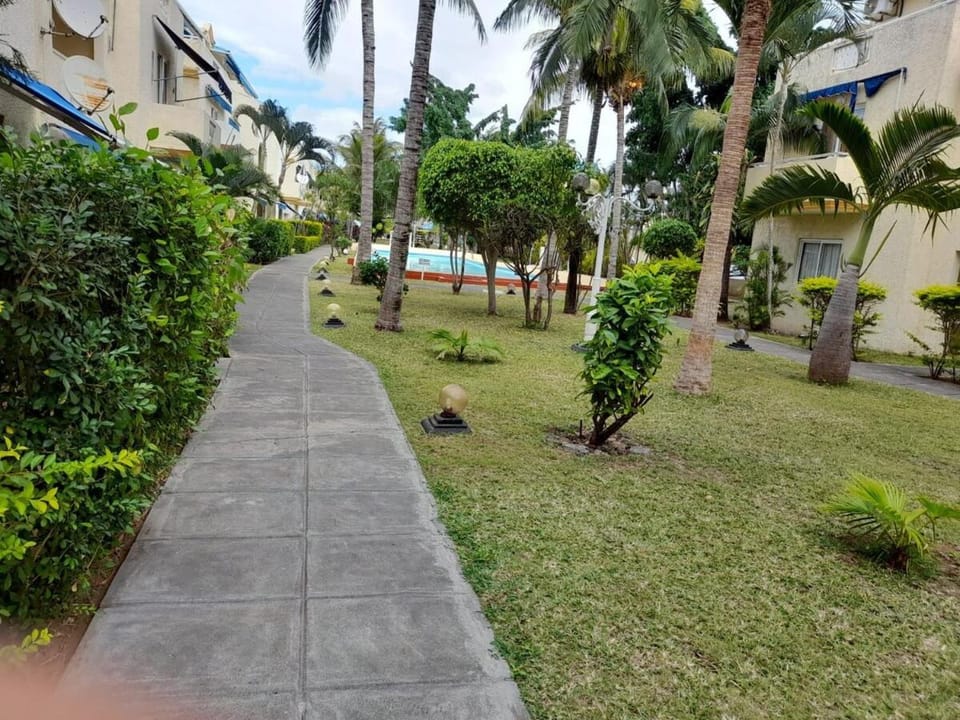 BEST location Service Apartment - FLIC EN FLAC Apartment in Flic en Flac