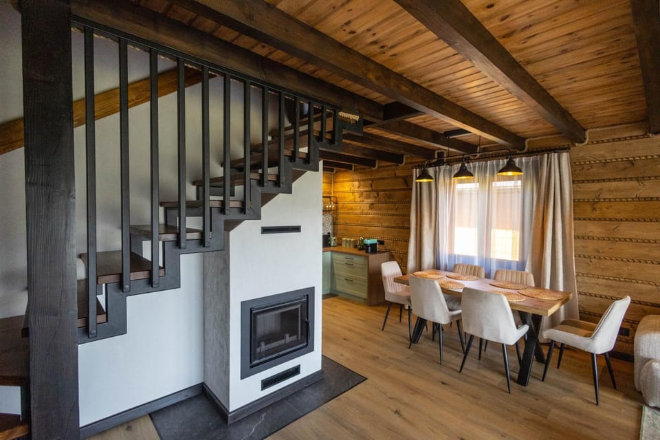 Living room, Dining area, fireplace