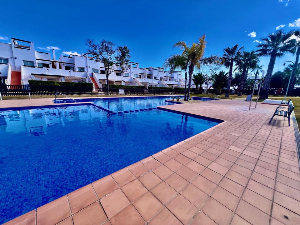 Pool view, Swimming pool, sunbed