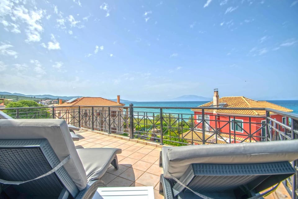 Patio, Day, View (from property/room), Balcony/Terrace, Sea view, sunbed