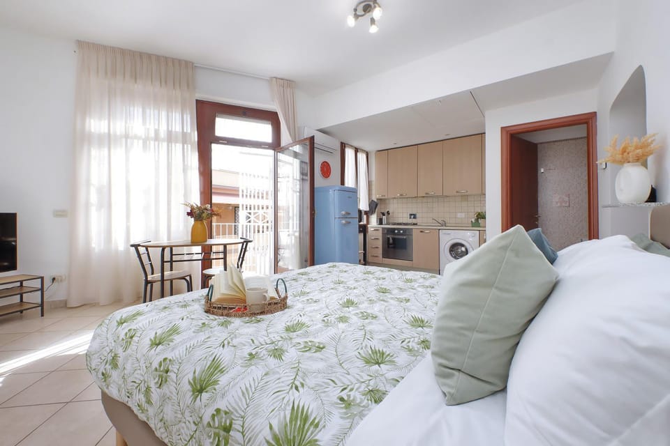 Collegamento Aeroportuale - SelfCheckin e Free WiFi Apartment in Fiumicino