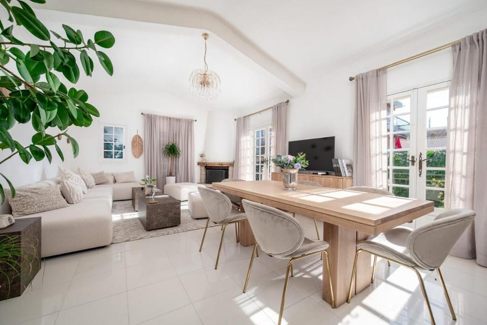 Villa cap d 'Antibes Salis Beach 30 meters Villa in Antibes