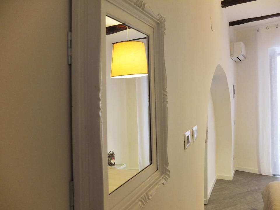 Decorative detail, Bedroom