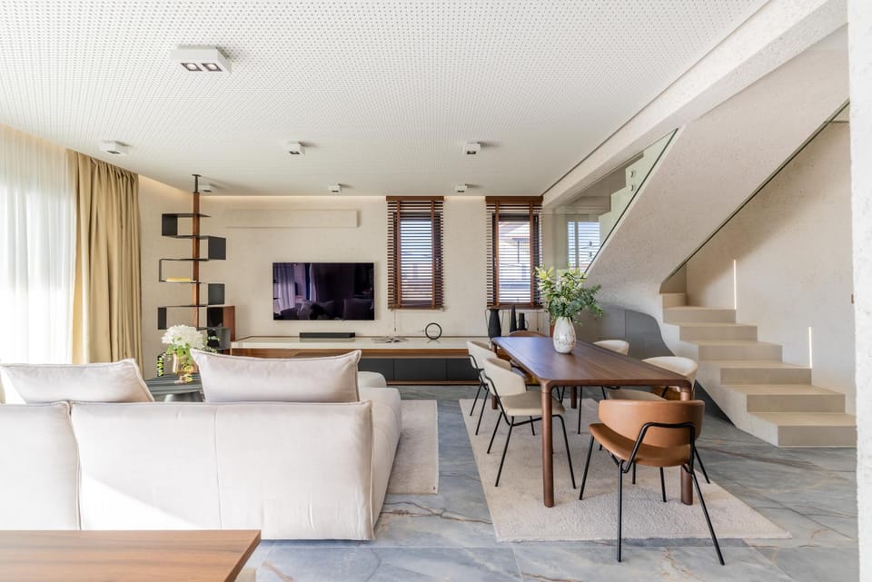 TV and multimedia, Living room, Dining area