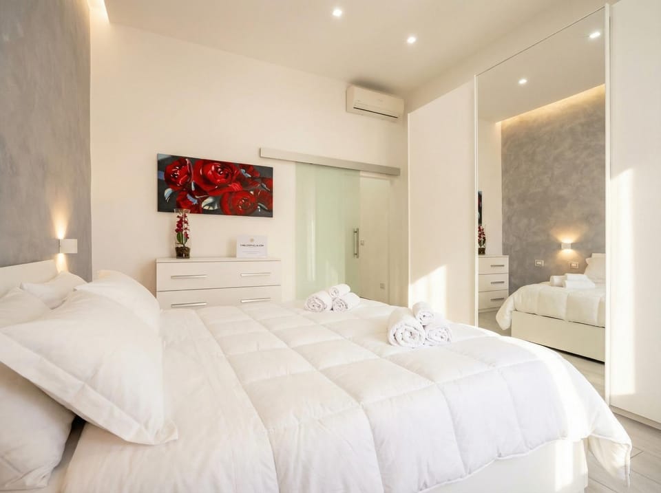 Casa di Carly - large cozy retreat in center Apartment in Bari