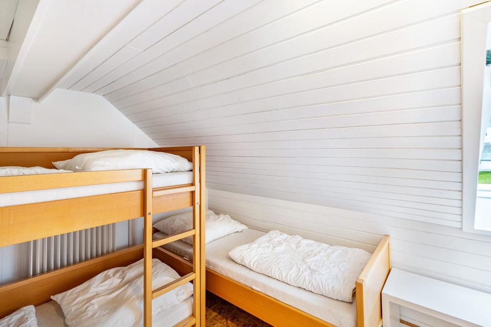 Property building, Living room, Bedroom