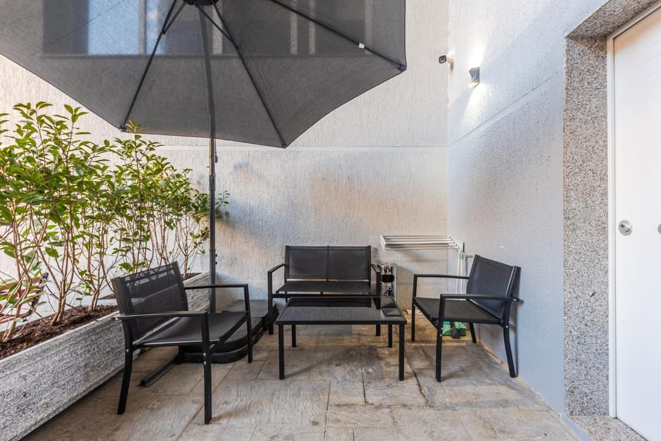 Patio, Day, Seating area