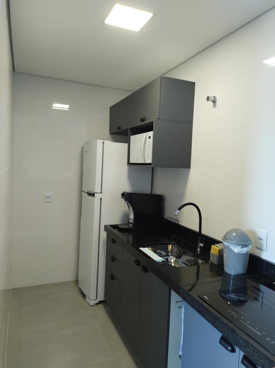 Kitchen or kitchenette, oven, stove