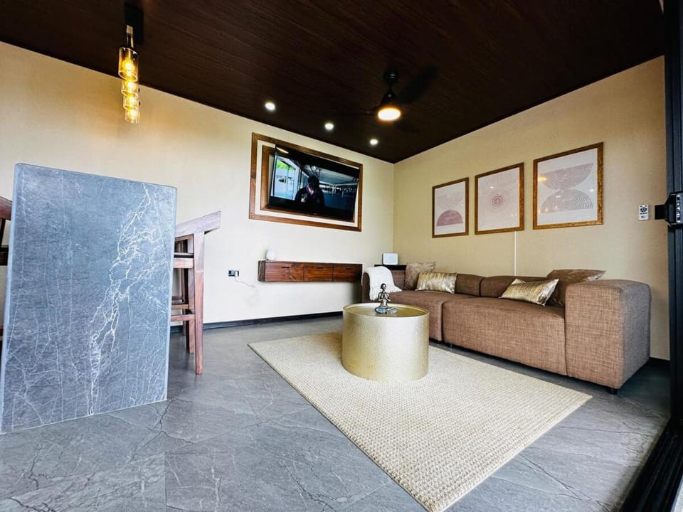 Villa Macua Private Pool and Bird Watching House in Alajuela Province
