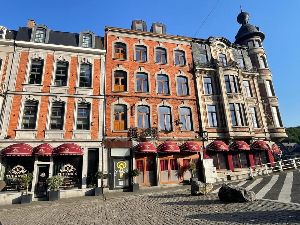 NOMAD APARTMENTS - Côté Meuse Apartment in Dinant