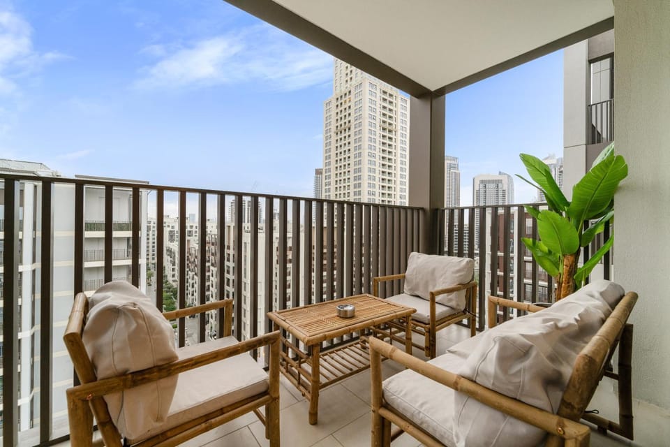 Day, Balcony/Terrace, Seating area
