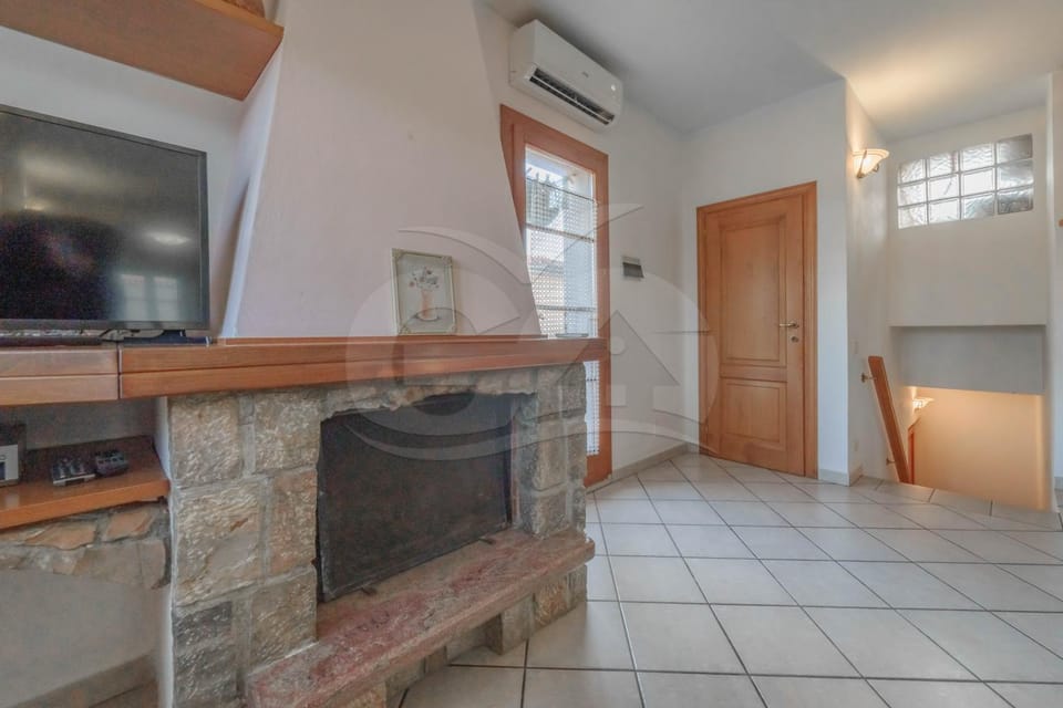 TV and multimedia, air conditioner