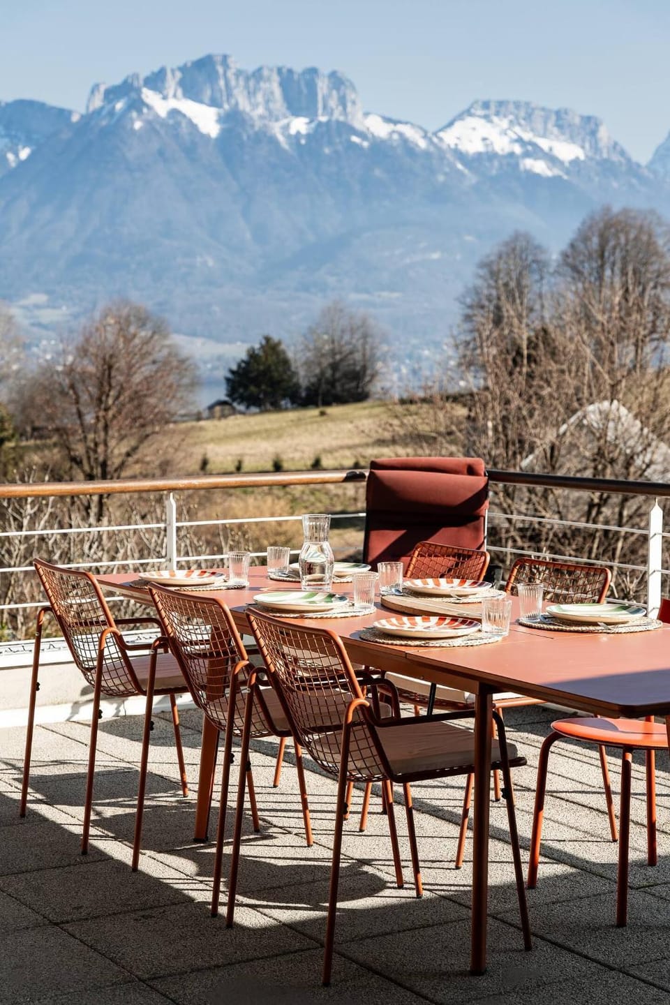 House Between Lake and Mountains Stunning View House in Sévrier