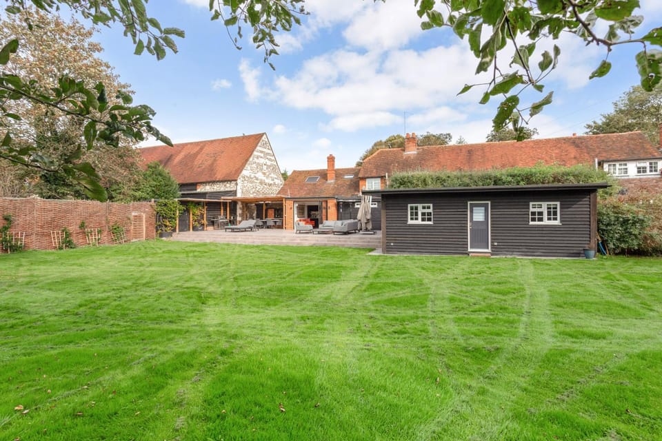 Property building, Garden