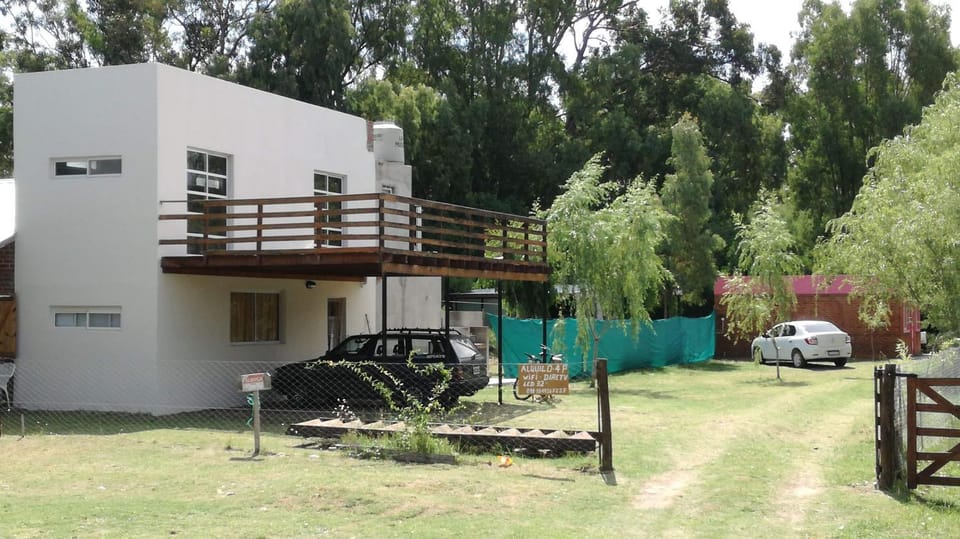 5lunas reta pb House in Buenos Aires Province