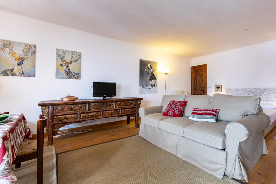Hostdomus - Castle Apartments Apartment in Piedmont
