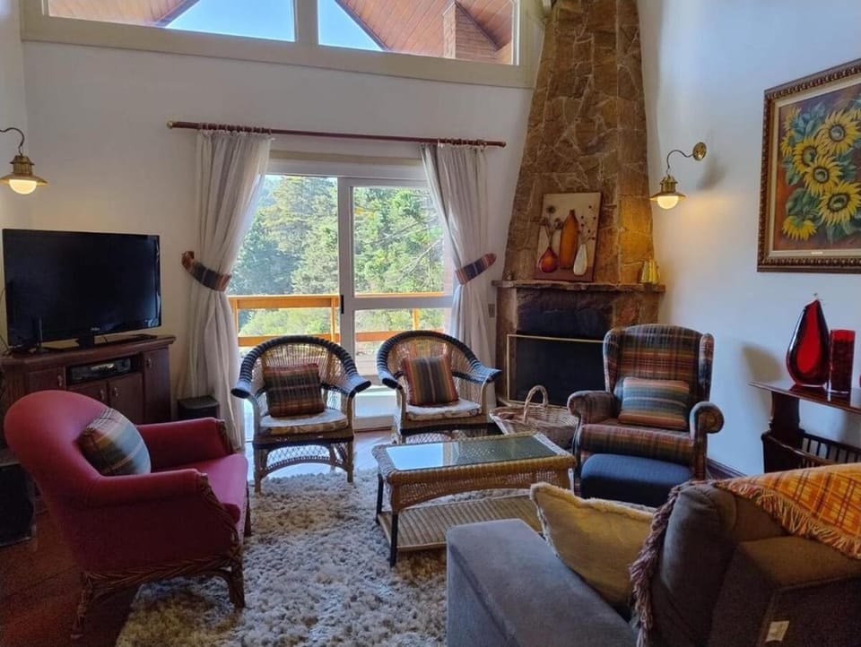 Communal lounge/ TV room, Living room, Seating area