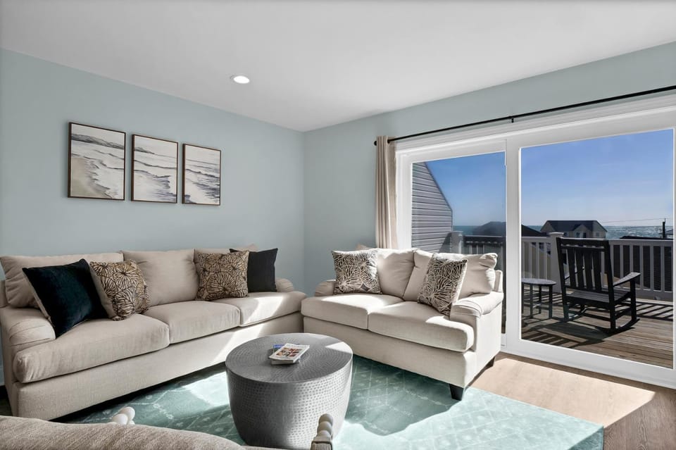 Coastal Calm by Sea Scape Properties House in Surf City