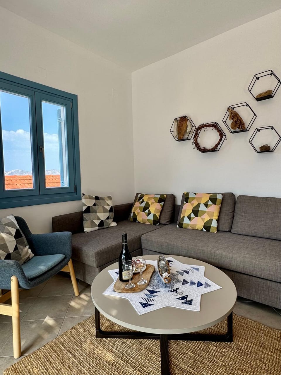 Living room, Seating area