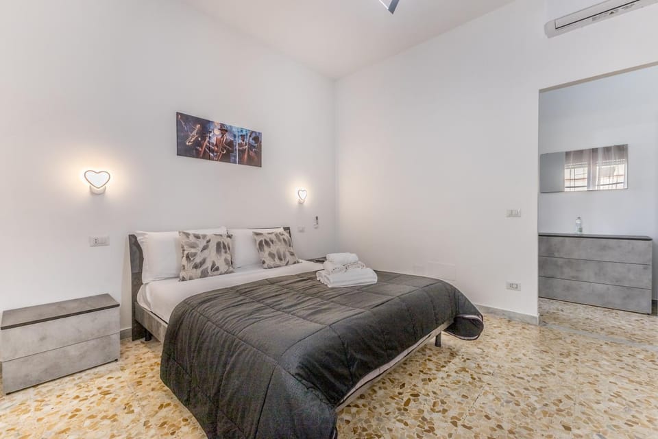 THAT'S LOVE Fiumicino airport Jazz-8min airport-100mt historic center thatsloveit Bed and Breakfast in Lazio