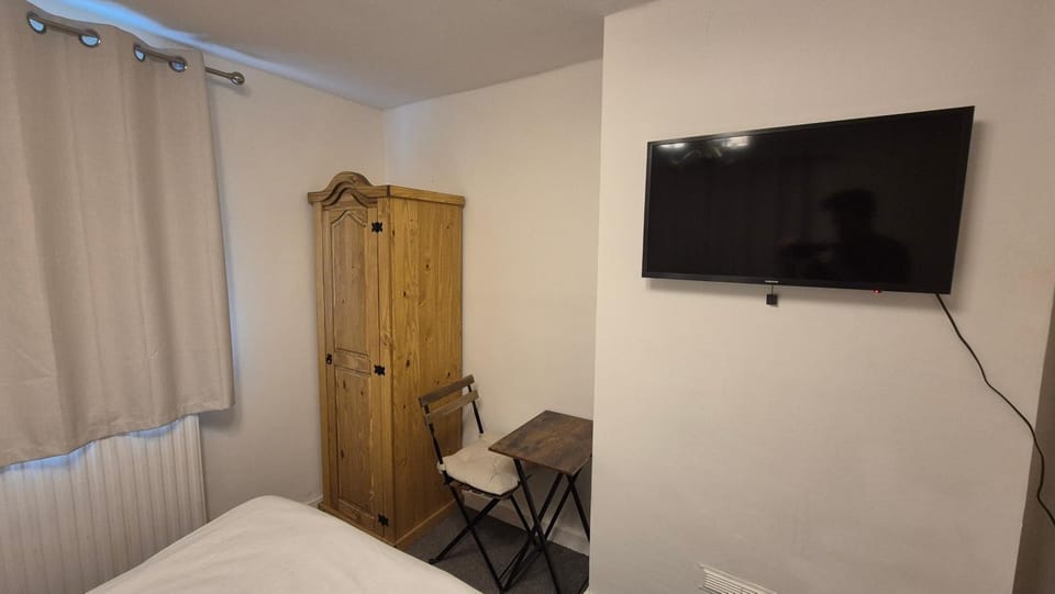 TV and multimedia, wardrobe