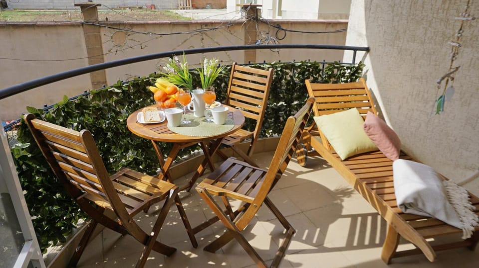 Day, Balcony/Terrace, Seating area