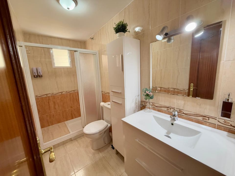 Shower, Bathroom
