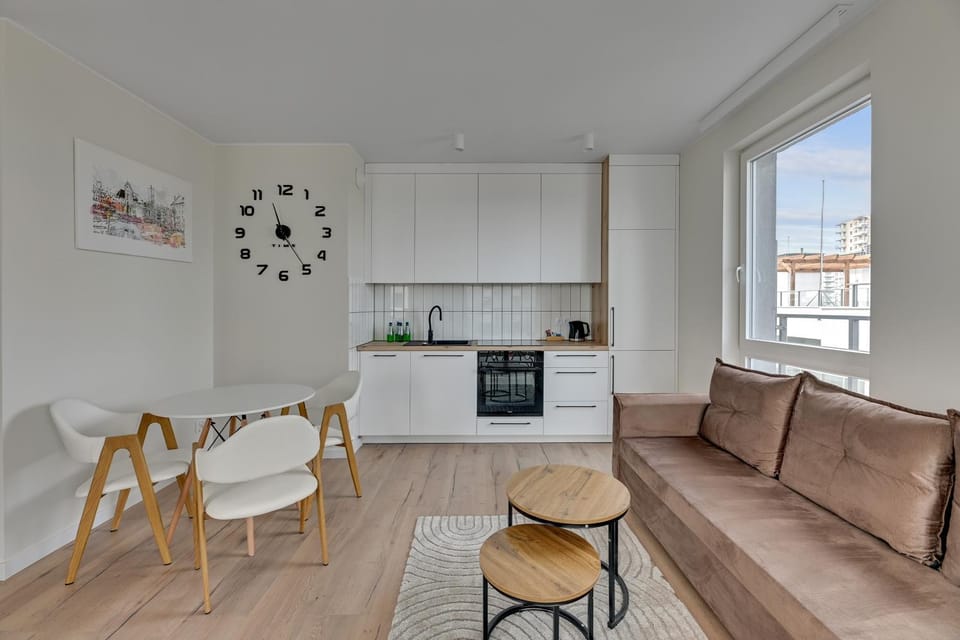 Kitchen or kitchenette, Living room, Seating area, Dining area, oven, stove