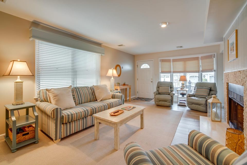 Steps to Beach: Townhome w/ Balcony in Ocean City House in Ocean City