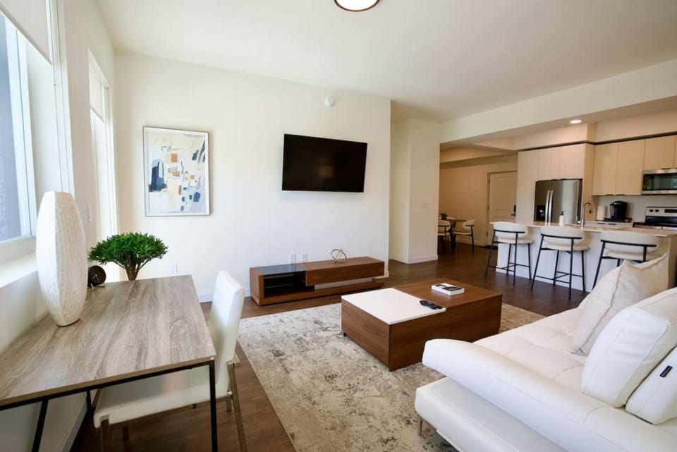 Ivory at Aviara East Pompano Apartment in Pompano Beach