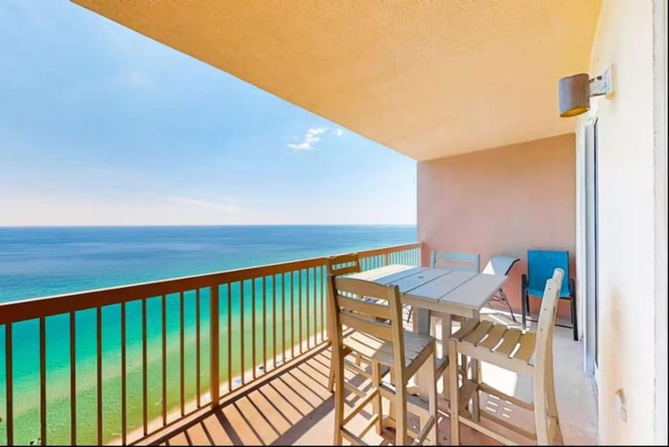 Balcony/Terrace, Seating area, Beach, Sea view