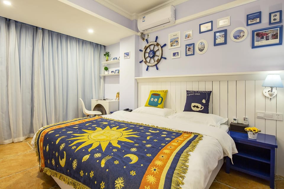 Summer inn Sanya三亚夏末花开酒店 Bed and Breakfast in Sanya
