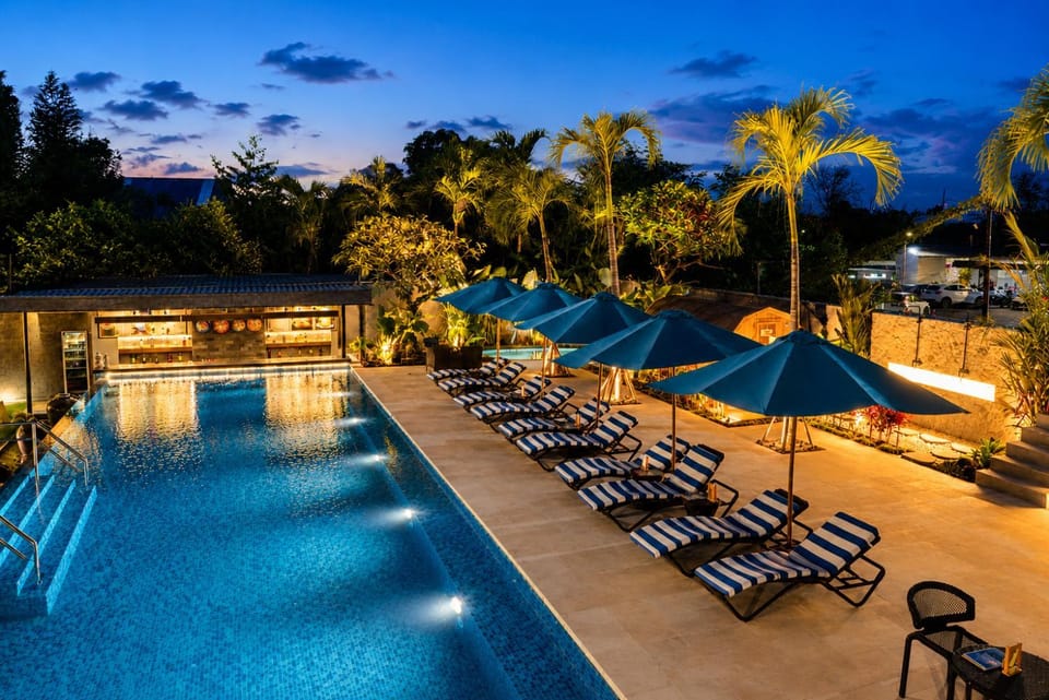 Restaurant/places to eat, Garden, Sauna, Lounge or bar, Swimming pool