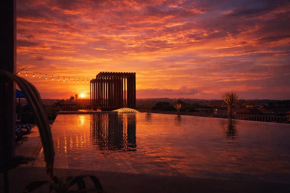 Restaurant/places to eat, Swimming pool