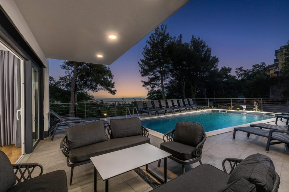 BBQ facilities, Swimming pool