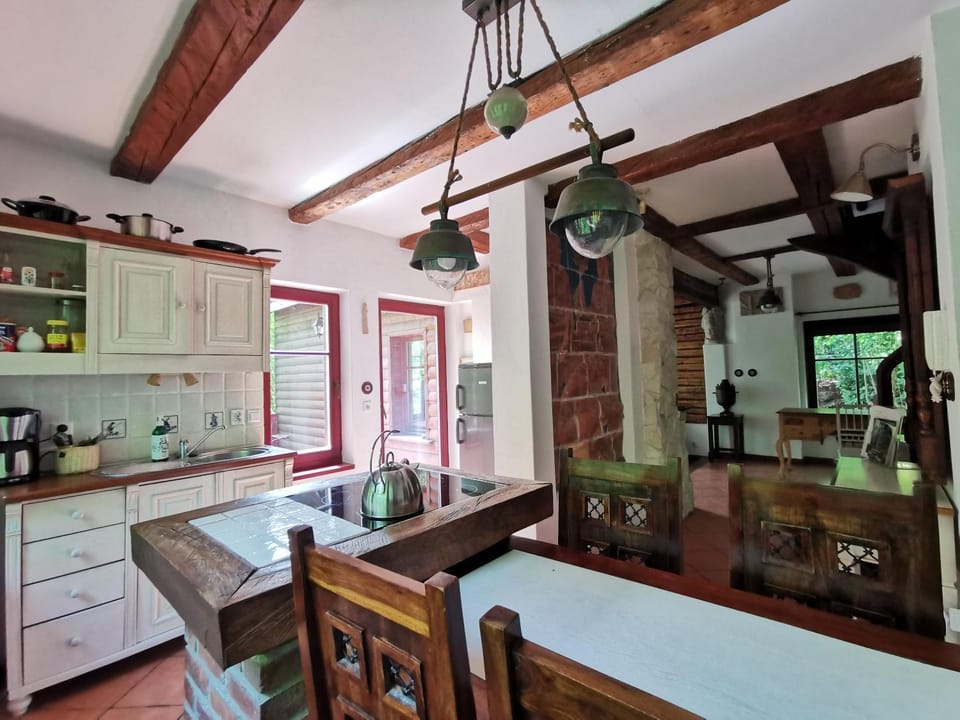 Kitchen or kitchenette, stove, kitchen