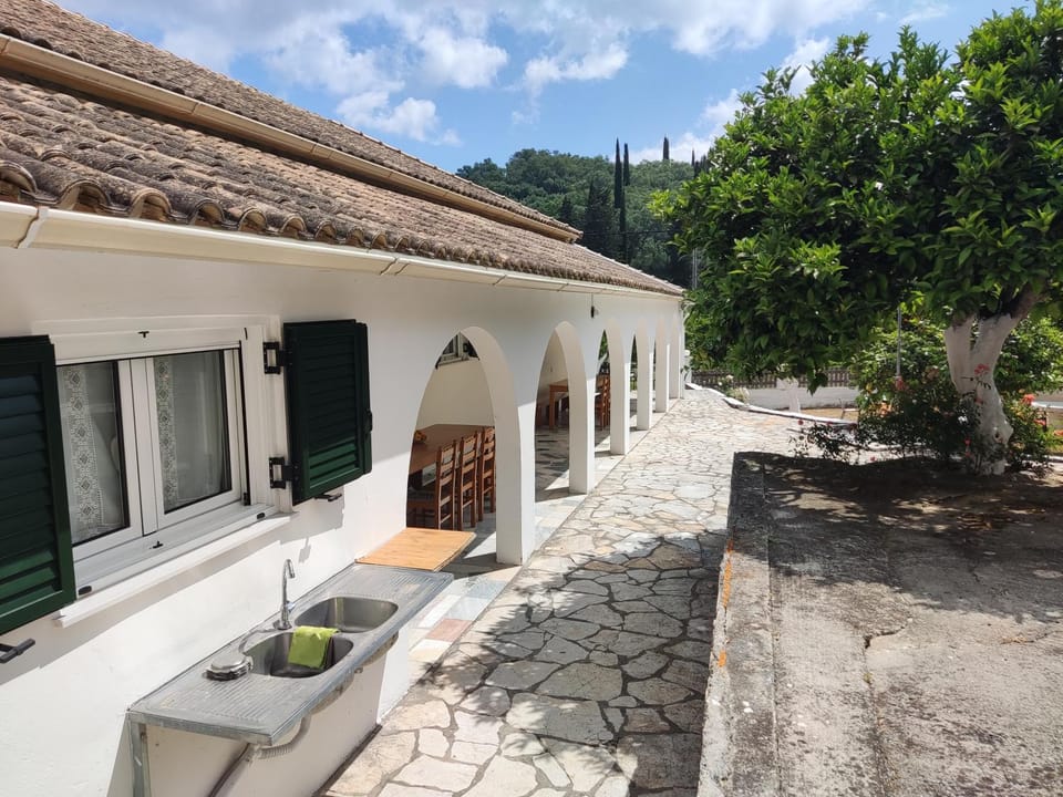 Villa Nikos Gialos Country House in Corfu, Greece