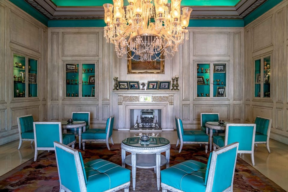 Lounge or bar