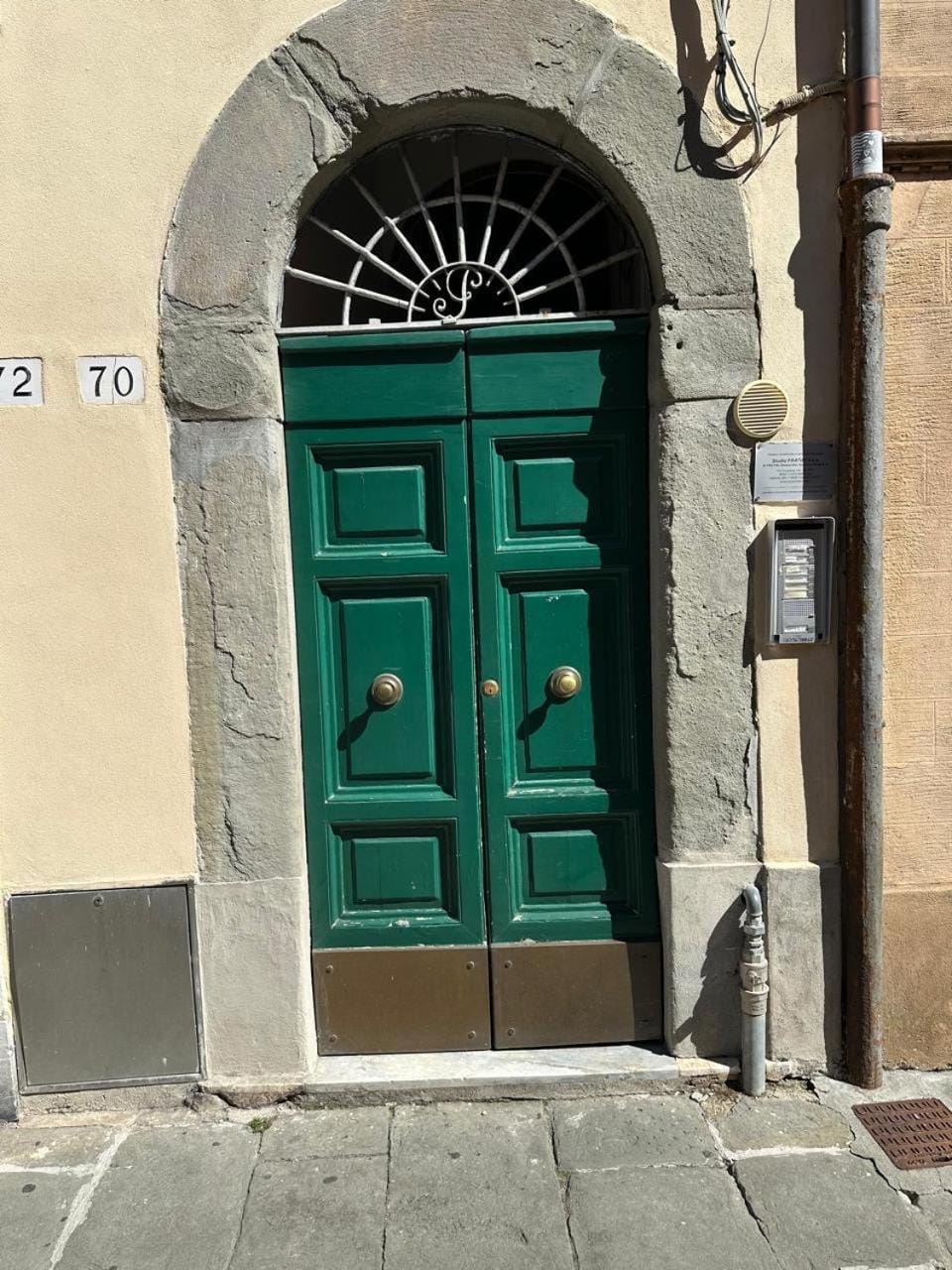 Facade/entrance