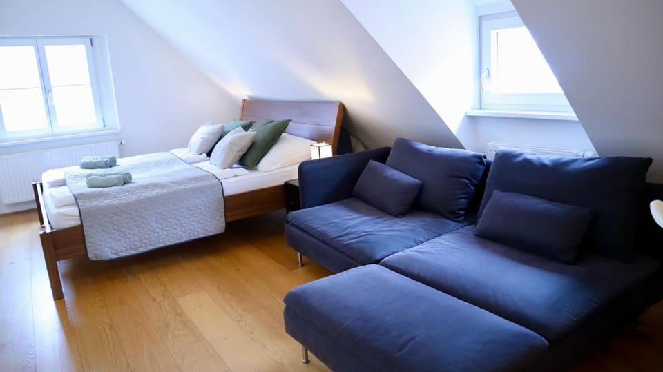 Bed, Living room, Bedroom