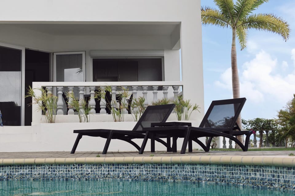 Swimming pool, Swimming pool, sunbed, sunbed