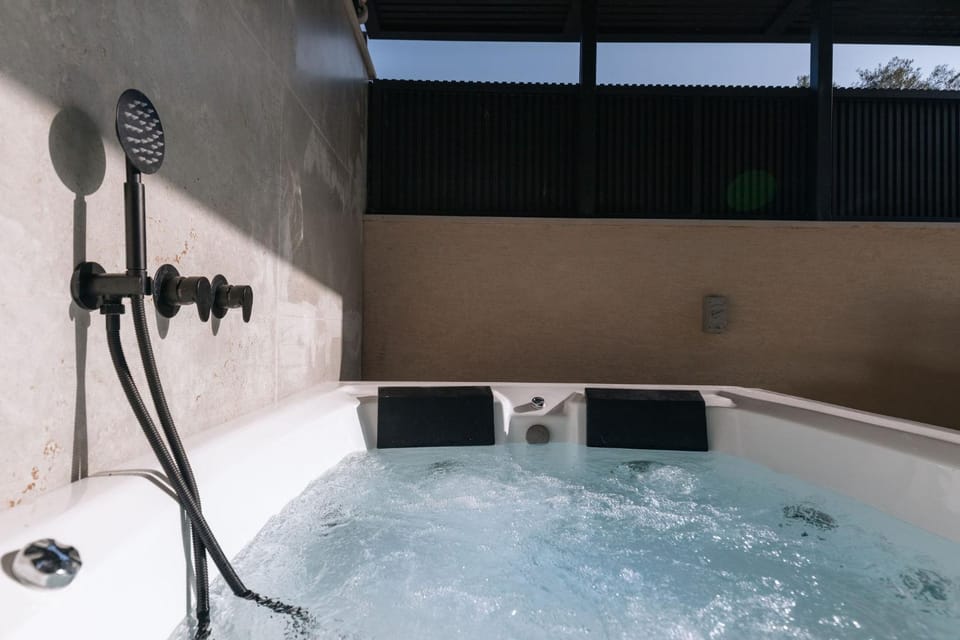Garden, Hot Tub, Hot Tub, Spa and wellness centre/facilities, Bath