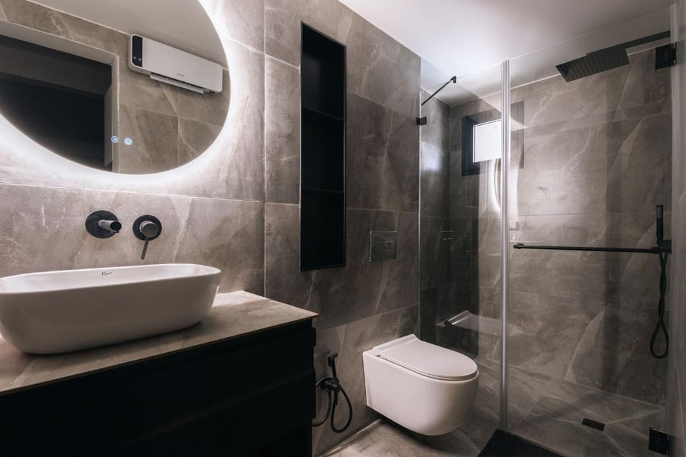 Shower, Toilet, Bathroom