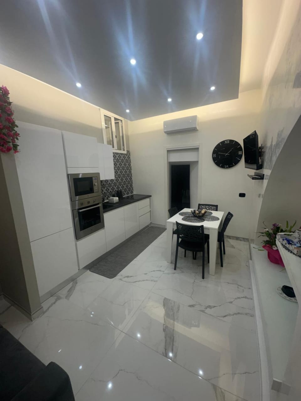 B Dottula appartament House in Bari