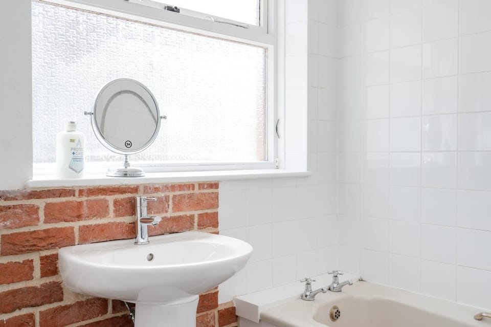 Toilet, Bathroom, Bath