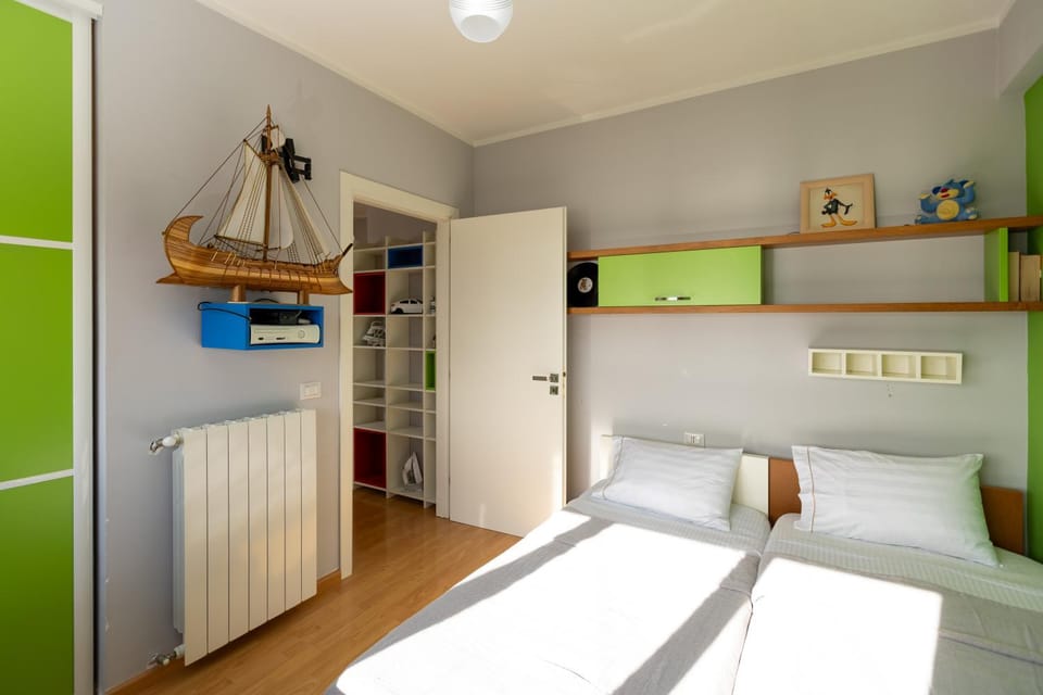Bed, Bedroom, wardrobe
