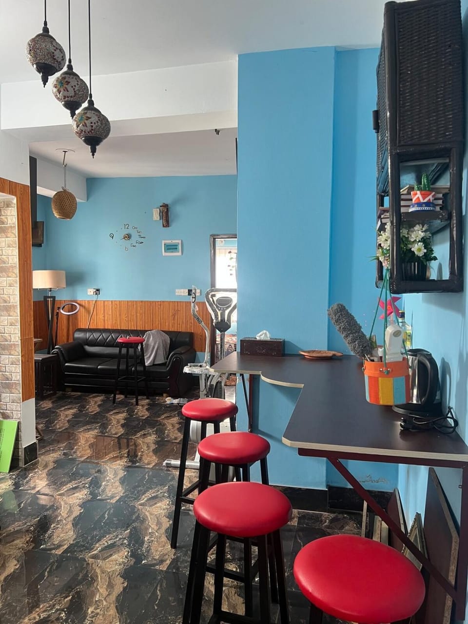 Living room, Seating area