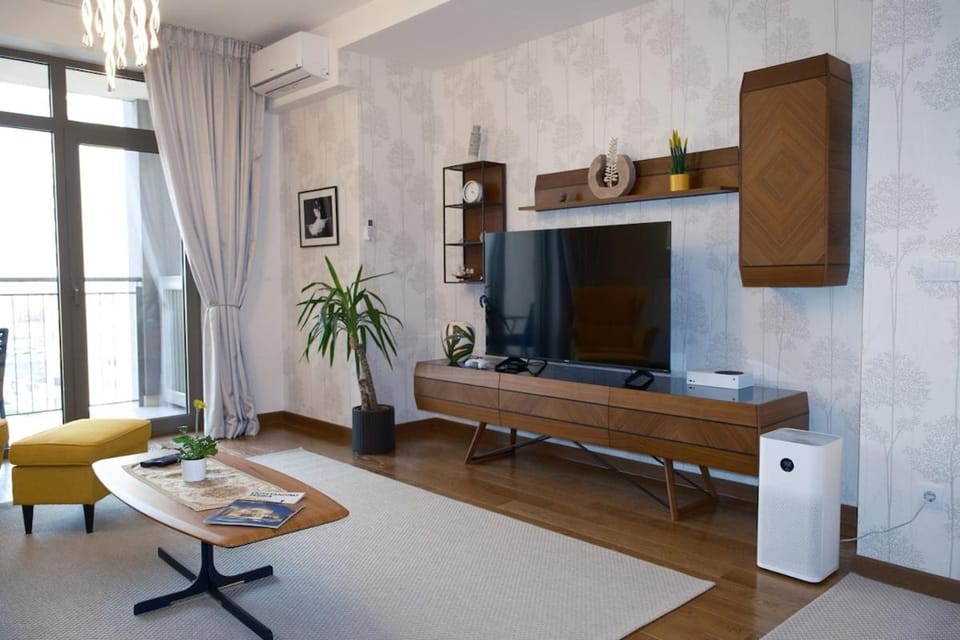 Elegant BW Two Bedroom Apartment-Promenade View Apartment in Belgrade